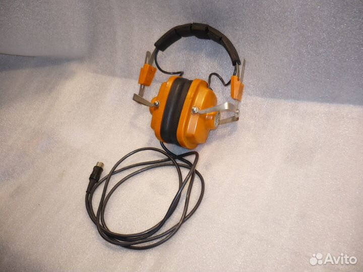 Стерео наушники динамические 