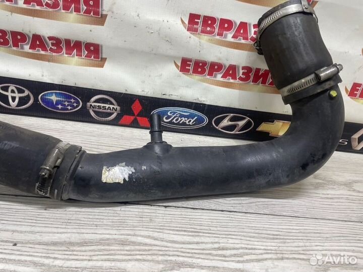 Патрубок воздушного фильтра Ford Explorer U502