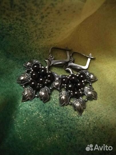 Серьги с гранатом