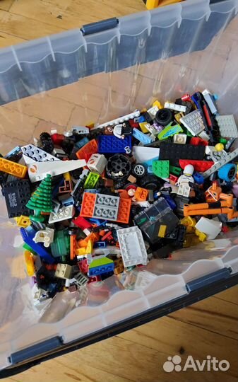 Конструктор Лего с инструкциями