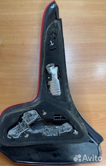 Фонарь задний правый Volvo c30