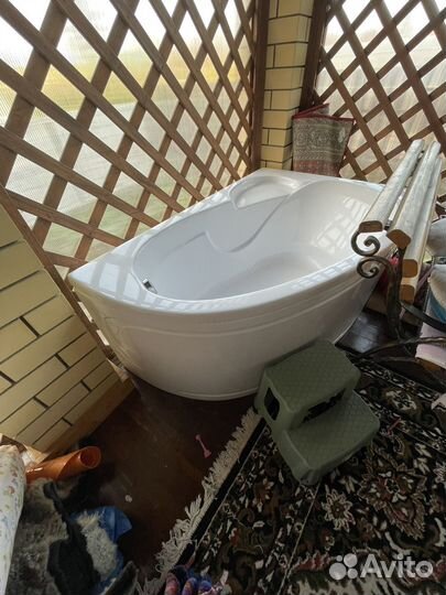 Ванна акриловая