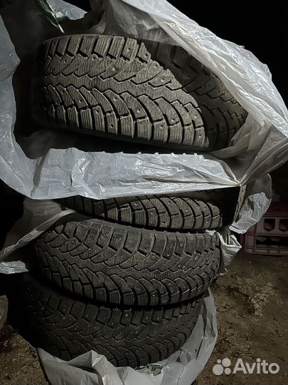 Pirelli Formula Ice 215/60 R17
