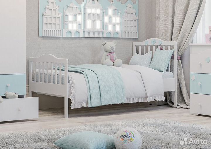 Детская кровать из массива