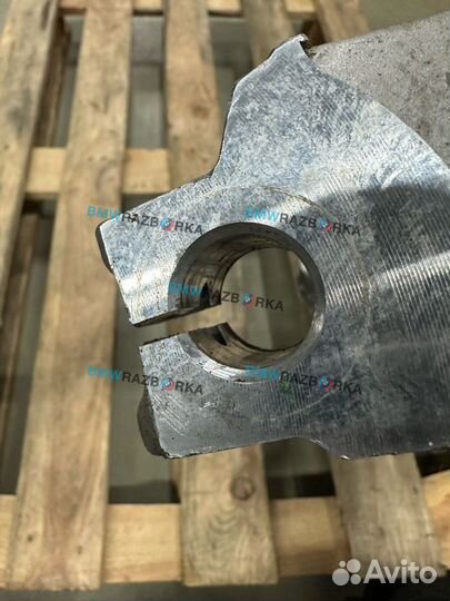 Кулак передний правый BMW X7 G07 рест. G07 2024