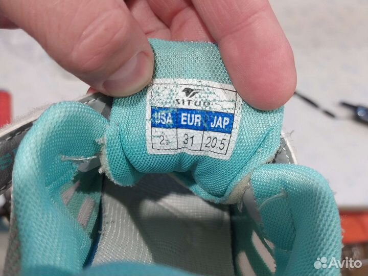 Кроссовки детские