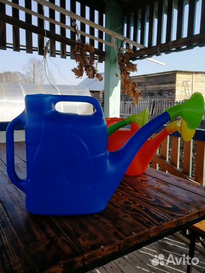 Лейка садовая 12, 10, 8 литров новые