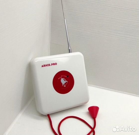 Кнопка вызова персонала для таулетов и санузлов