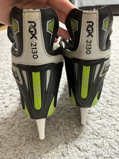 Коньки хоккейные