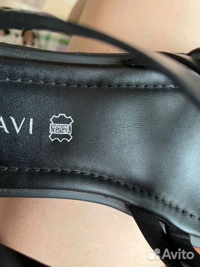 Босоножки женские