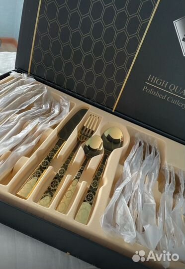 Набор столовых приборов. 24 предмета