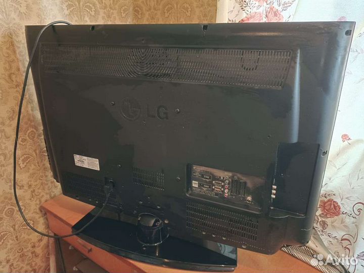 Телевизор LG 37LH2010