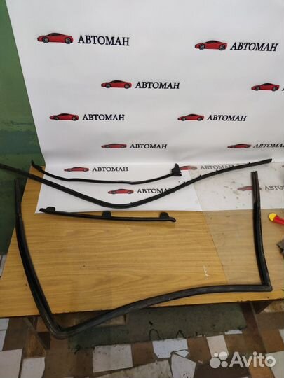 Уплотнитель задней правой двери Пежо 408