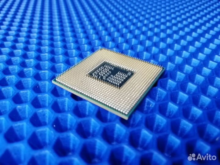 Процессор Intel Core i5-560M (slbts)