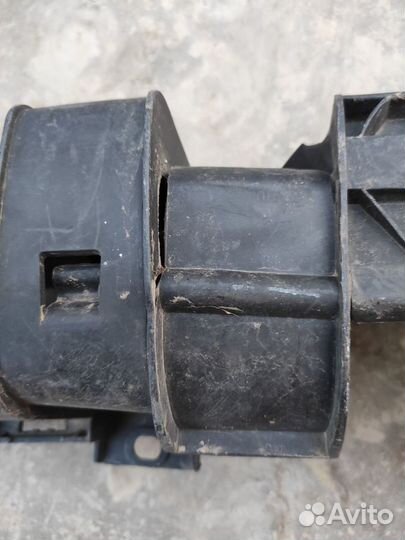 Каркас бампер задний на мерседес бенц вито w639