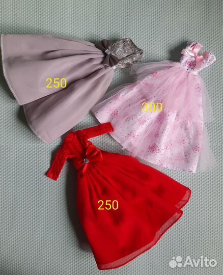 Платья для кукол Барби (новые и винтаж)