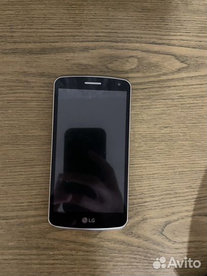 Телефон LG