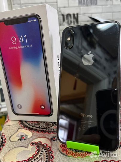 iPhone X, 64 ГБ