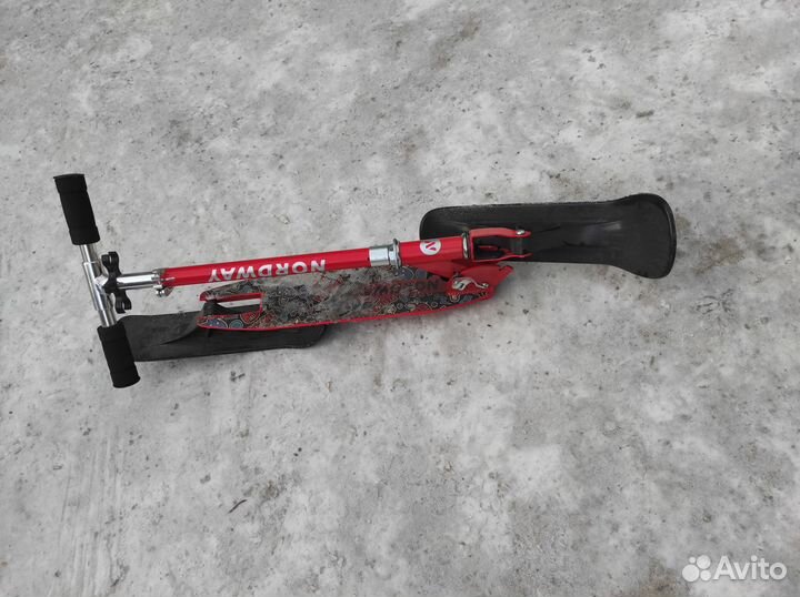 Лыжный самокат