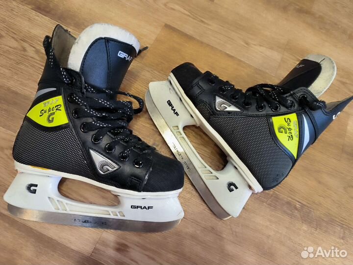 Коньки хоккейные