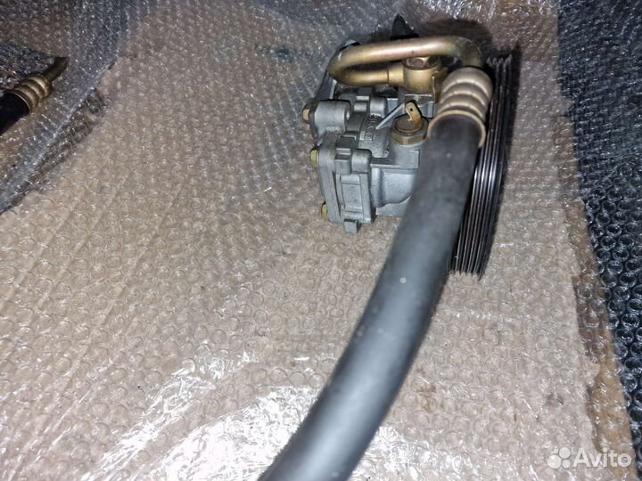 Насос гур Lancer Cedia 4G93 пробег 32608т.км