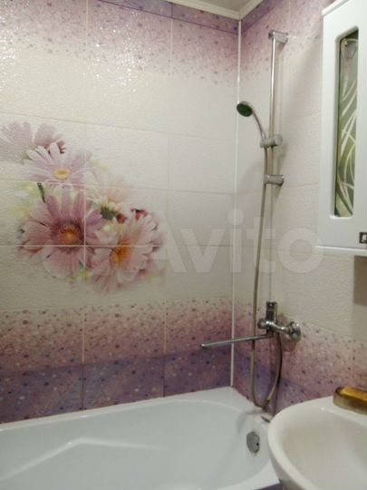 4-к. квартира, 72 м², 3/3 эт.