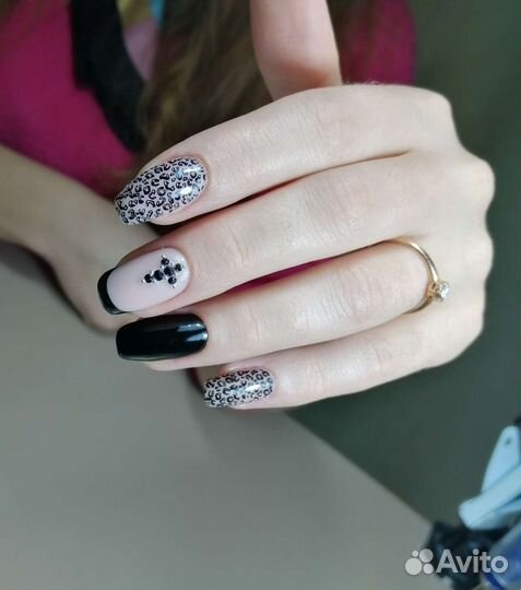 Маникюр и педикюр