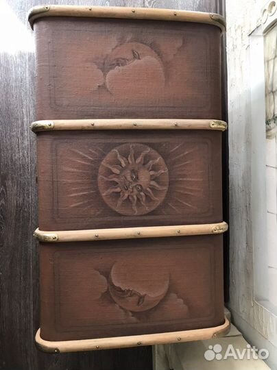 Сундук старинный каретный