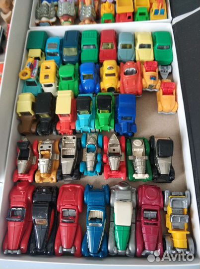 Машинки из Киндер сюрпризов