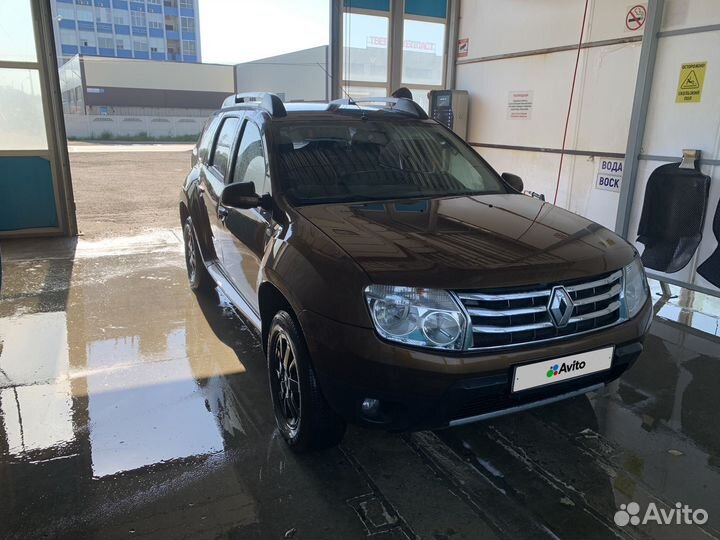 Renault Duster 2.0 AT, 2013, битый, 150 000 км