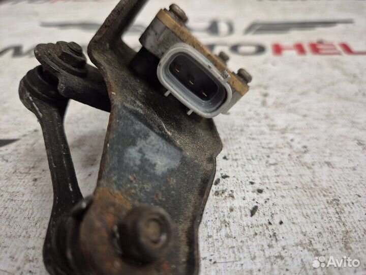 Датчик высоты дорожного просвета задний Honda