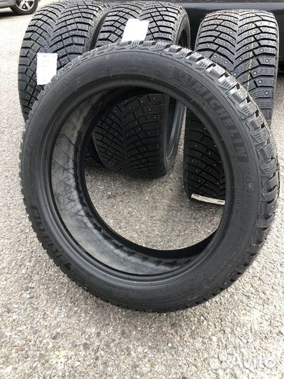 Michelin X-Ice North 4 245/45 R19 и 275/40 R19 105H