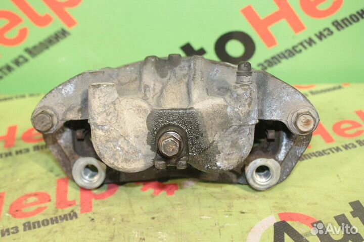 Суппорт nissan serena CC25 передний правый