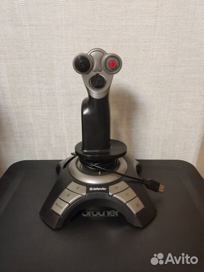 Игровой джостик defender Cobra R4