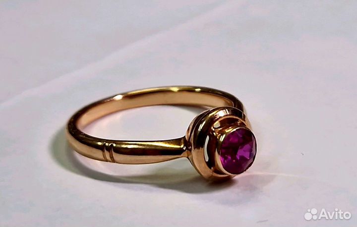 Золотое кольцо с рубином