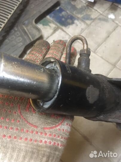 Рулевая рейка jeep liberty,cherokee kj