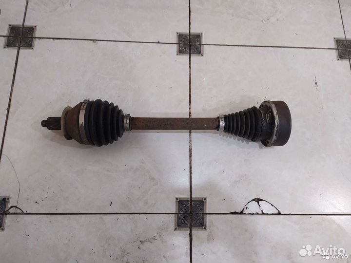 Привод передний левый Skoda Rapid