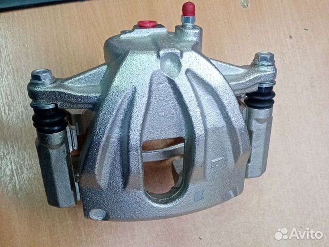 Суппорт Toyota avensis t250