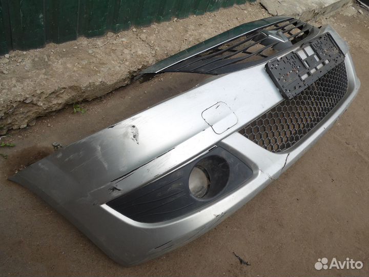 Передний бампер Рено Логан 1