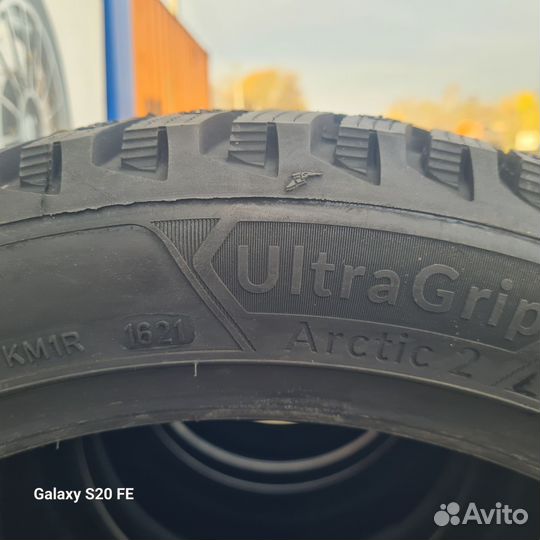 Goodyear UltraGrip Arctic 2 235/45 R18 98T