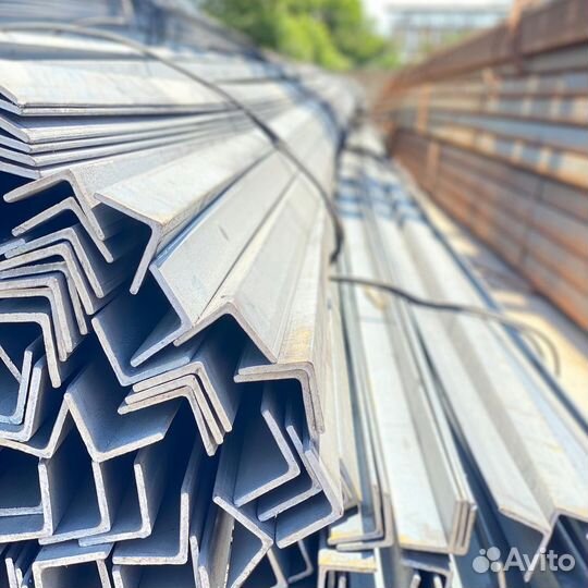 Уголок 125х80х8, длина 12 м, марка Ст3