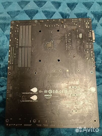 Материнская плата Msi b450 tomahawk