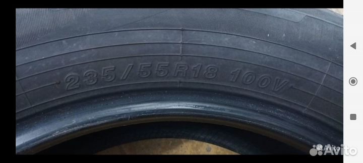 Yokohama BluEarth AE50 235/55 R18