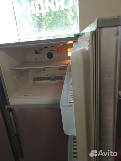 Холодильник Sharp как новый в рассрочку без банков