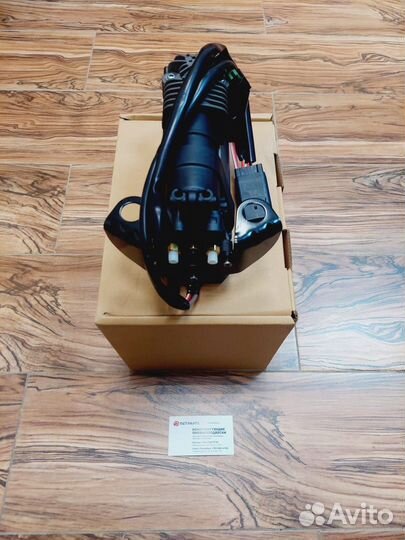 Компрессор Jeep Cherokee WK2 68041137AC