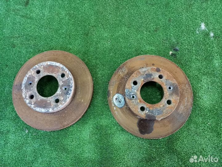 Диски передние б/у Hyundai Accent 2000-2011