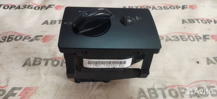 Ford Focus 2 Переключатель света фар