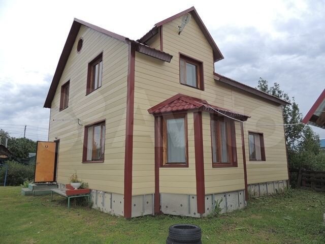 Коттедж 139 м² на участке 10 сот.