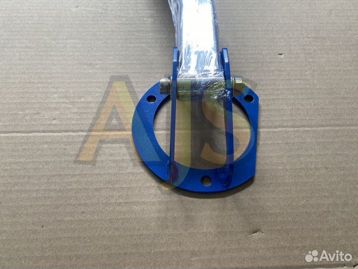 Распорка передних стоек Audi A4, A5 B9