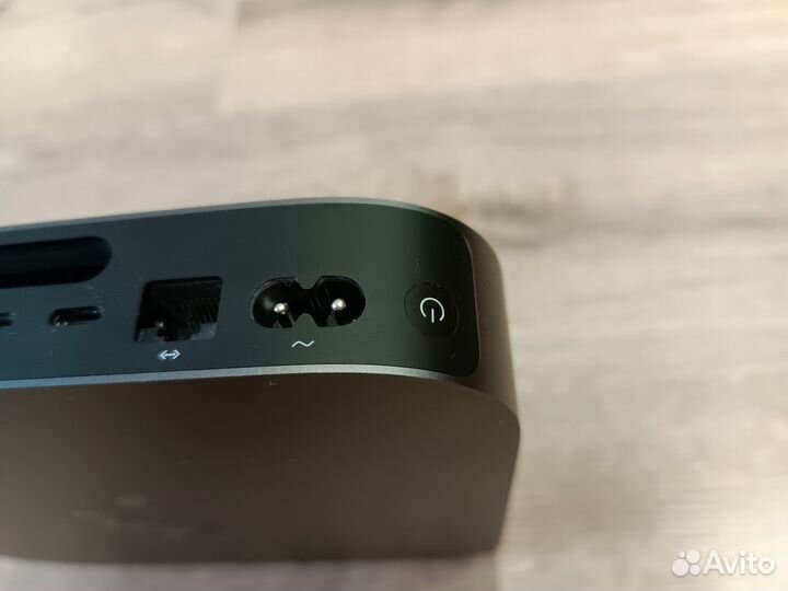Apple Mac mini 2018 (Intel Core i3)